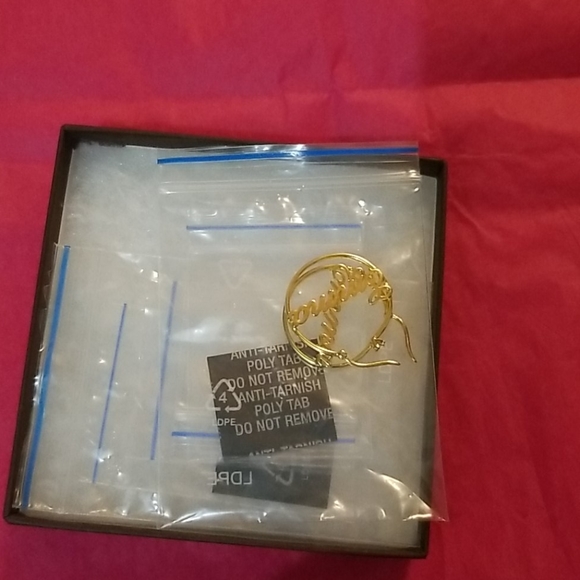 P🌻🌷ERSONAlIZED BEAUTIFUL EARRINGS🌷🌻 - Picture 4 of 4